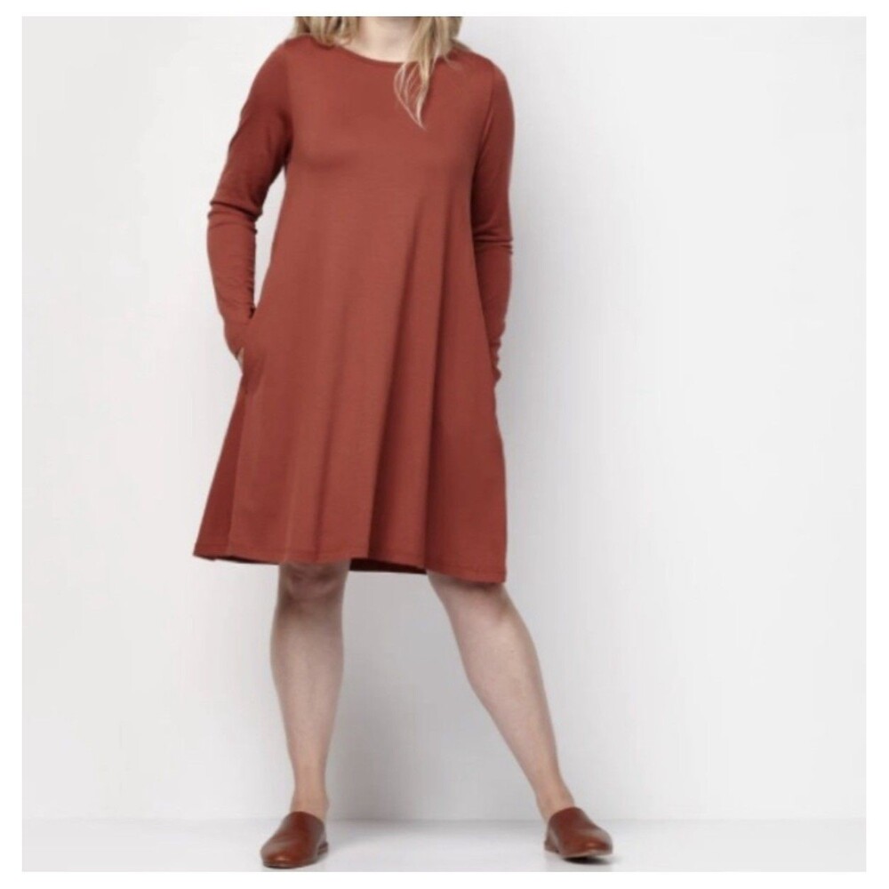 Wool& Rowena Dress - Picture 4 of 7